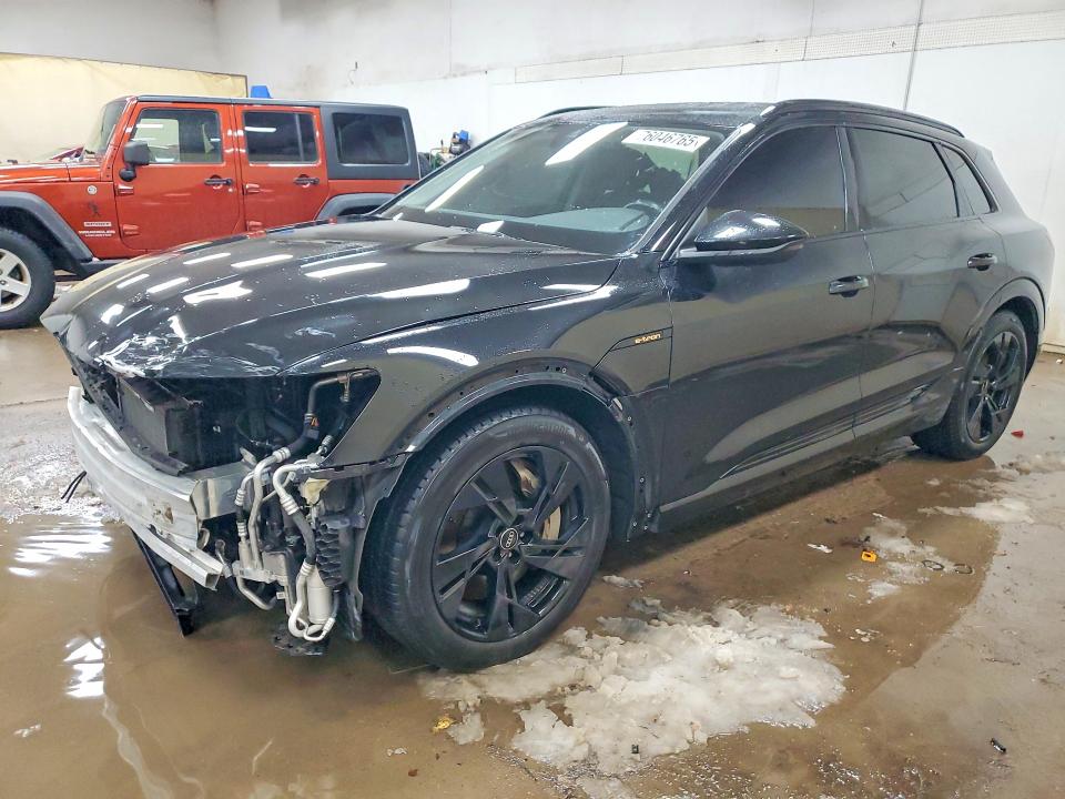 2022 Audi E-tron