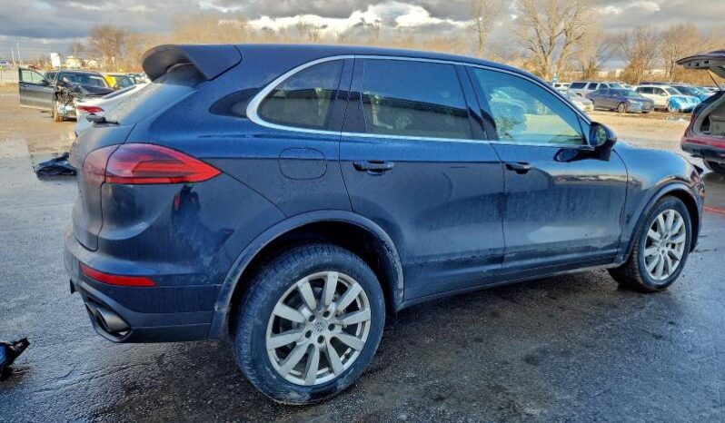 
								2017 Porsche Cayenne full									