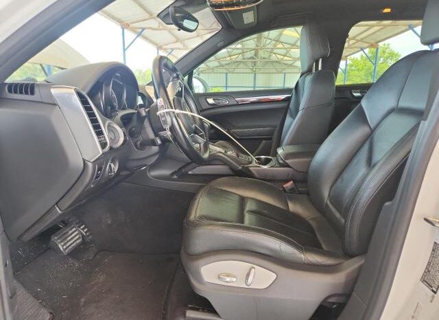 
								2015 Porsche Cayenne full									