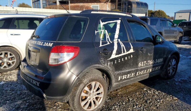 
								2013 Suzuki Sx4 full									