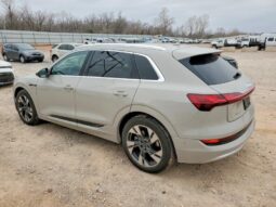 
										2021 Audi E-tron full									