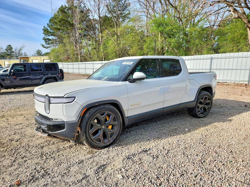 2022 Rivian R1t