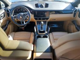 
										2022 Porsche Cayenne full									