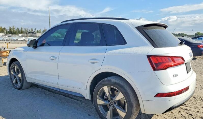 
								2020 Audi Q5 full									
