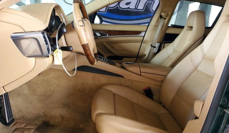
								2011 Porsche Panamera full									