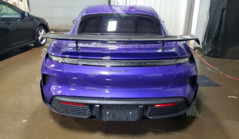 
								2025 Porsche Taycan full									