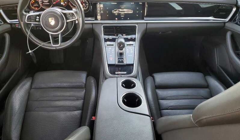
								2017 Porsche Panamera full									