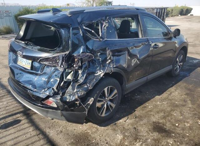 
								2018 Toyota Rav4 full									