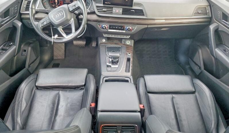 
								2018 Audi Q5 full									
