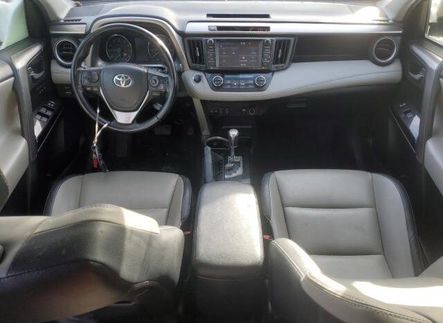 
								2018 Toyota Rav4 full									