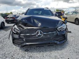 
										2022 Mercedes-benz Glc 300 full									