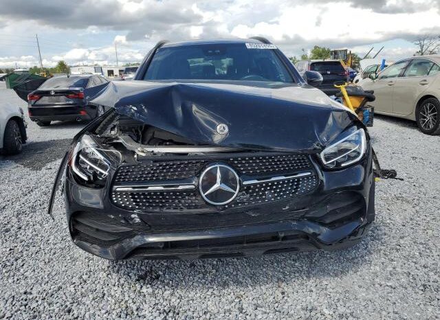 
								2022 Mercedes-benz Glc 300 full									