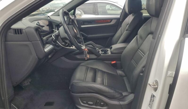 
								2024 Porsche Cayenne full									