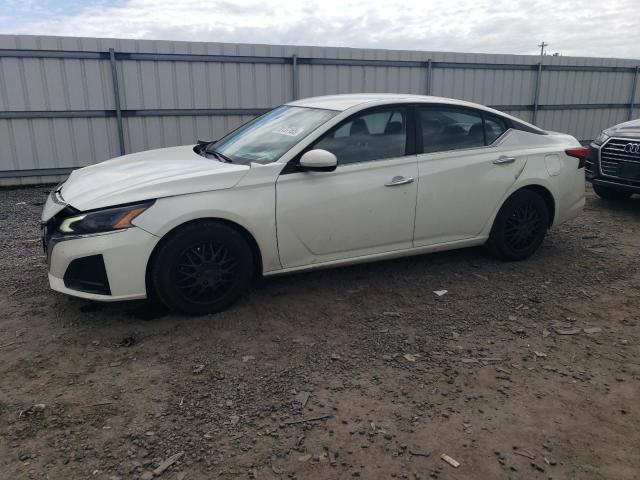 2023 Nissan Altima s