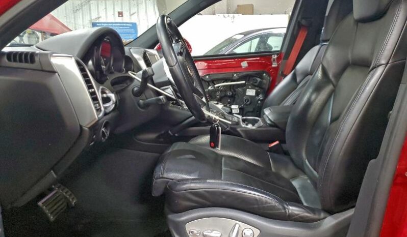 
								2018 Porsche Cayenne full									