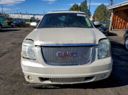 
										2013 Gmc Yukon full									