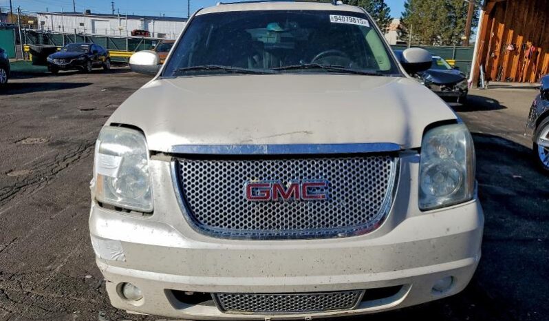 
								2013 Gmc Yukon full									