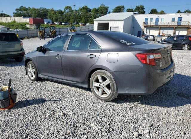 
								2014 Toyota Camry l full									