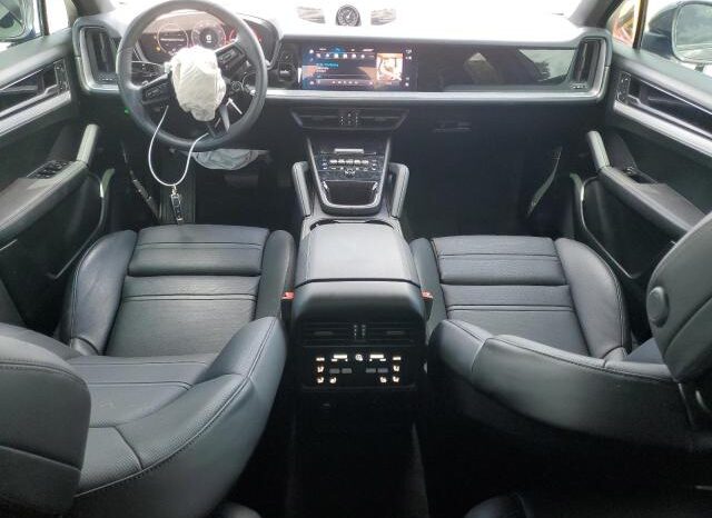 
								2024 Porsche Cayenne full									