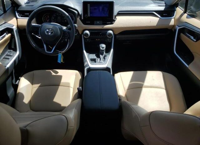 
								2025 Toyota Rav4 full									