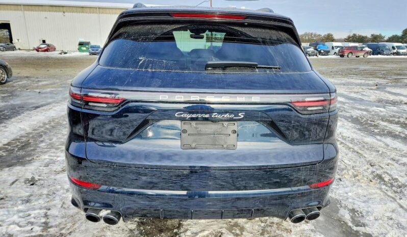 
								2022 Porsche Cayenne full									