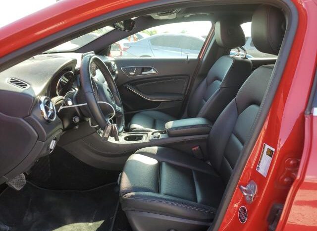 
								2020 Mercedes-benz Gla-class full									