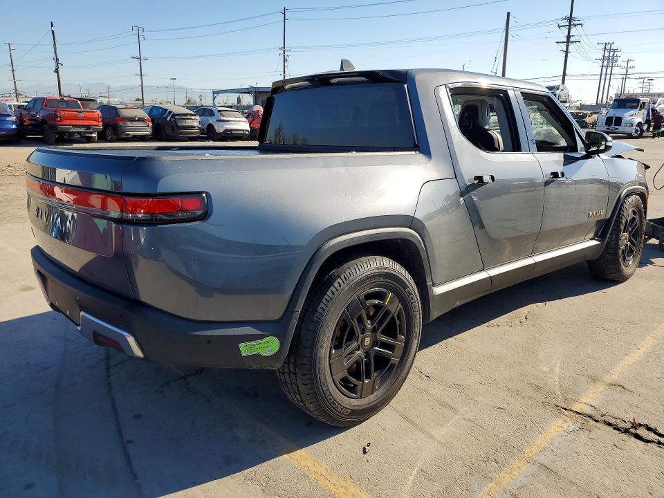 2023 Rivian R1t