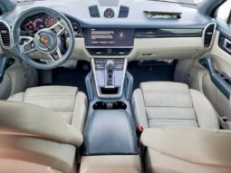 
										2022 Porsche Cayenne full									