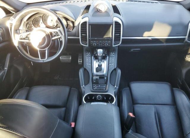 
								2015 Porsche Cayenne full									