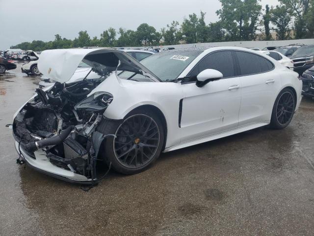 2017 Porsche Panamera