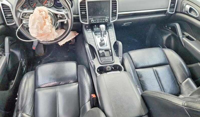 
								2017 Porsche Cayenne full									