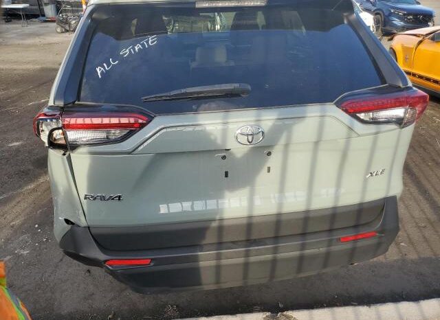 
								2020 Toyota Rav4 full									
