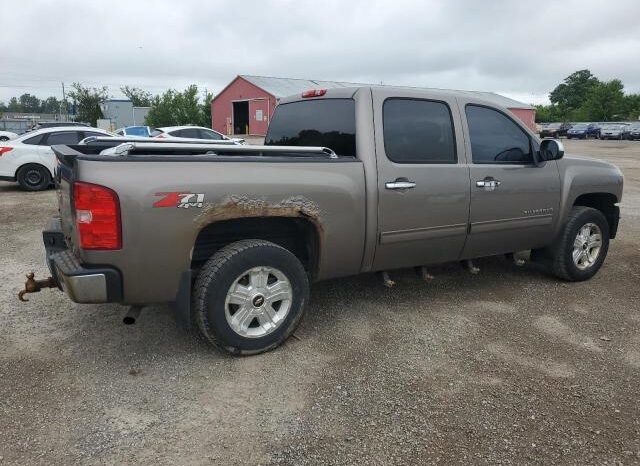 
								2012 Chevrolet Silverado full									