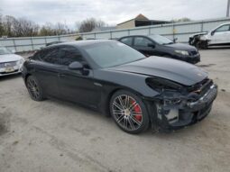 
										2016 Porsche Panamera full									