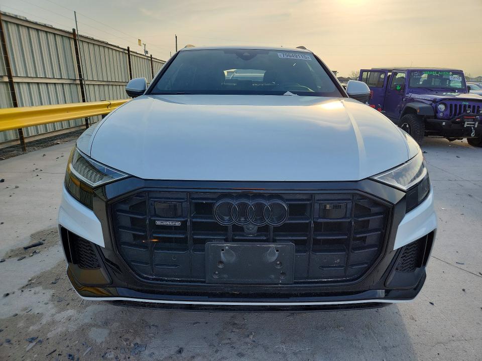 2021 Audi Q8