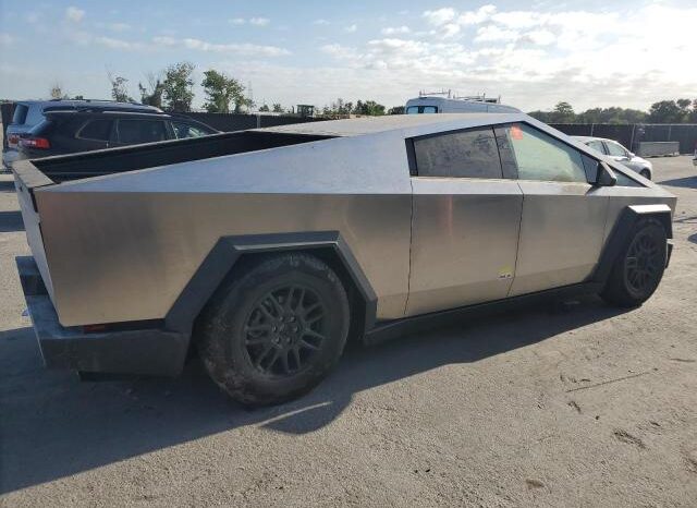 
								2025 Tesla Cybertruck full									
