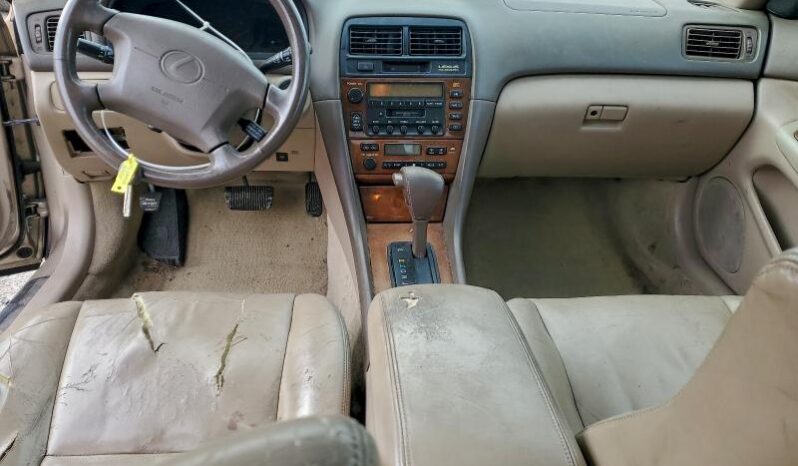 
								2000 Lexus Es 300 full									