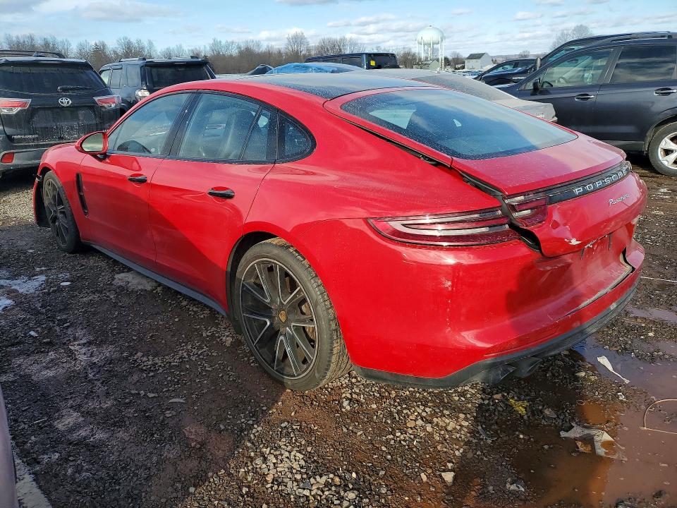 2018 Porsche Panamera