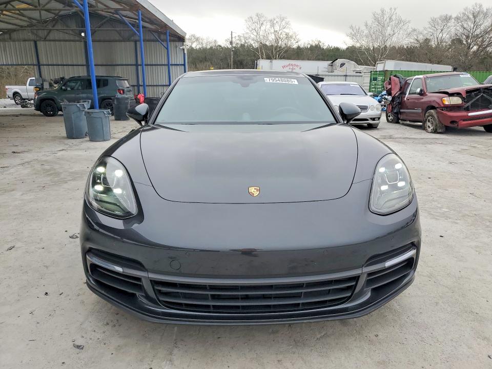 2017 Porsche Panamera