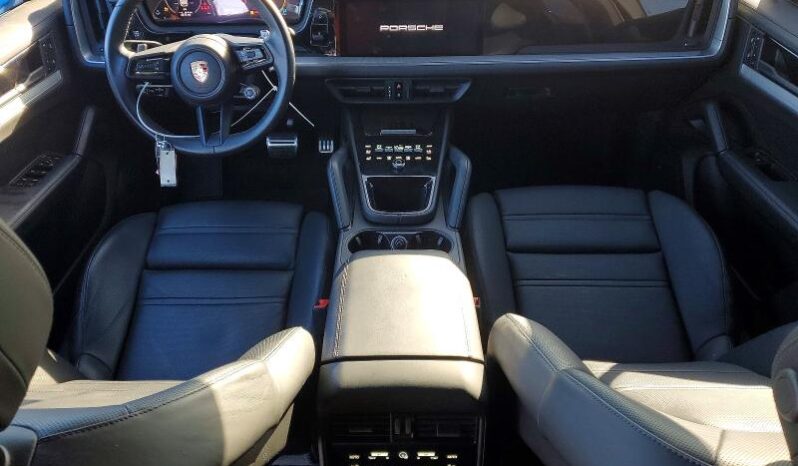 
								2024 Porsche Cayenne full									