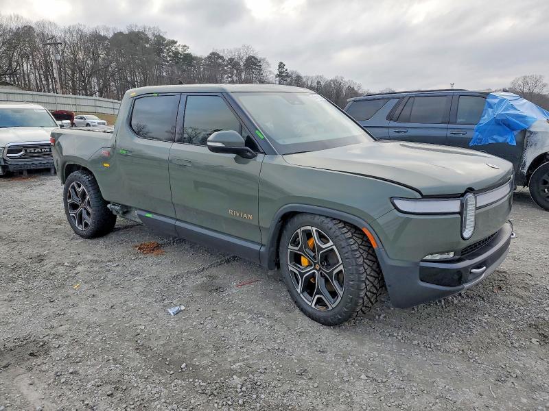 2022 Rivian R1t