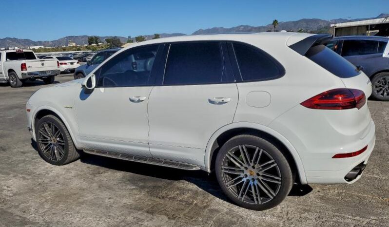 
								2017 Porsche Cayenne full									
