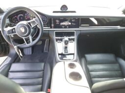 
										2018 Porsche Panamera full									