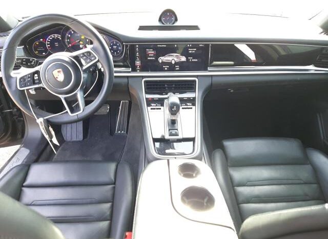 
								2018 Porsche Panamera full									