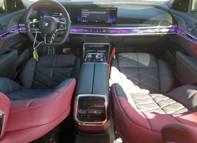 
								2024 BMW 7 series full									