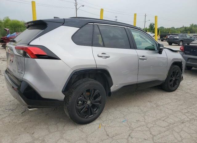
								2022 Toyota Rav4 full									
