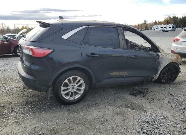 
								2020 Ford Escape se full									