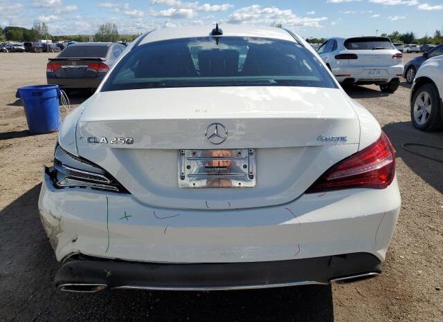 
								2017 Mercedes-benz Cla 250 4m full									