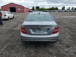 
										2013 Mercedes-benz C 300 4mat full									