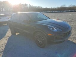 
										2023 Porsche Cayenne full									